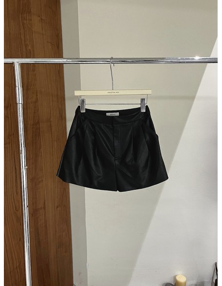 Winter new versatile environmental protection leather A-line wide-leg thin high-waisted pu shorts female