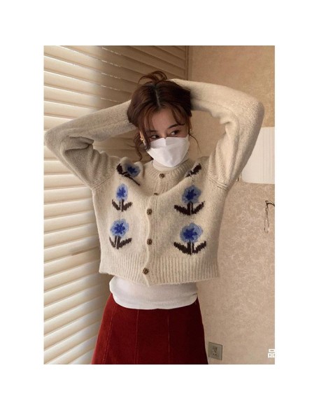 Retro embroidered flowers sweater cardigan women short loose spring and fall lazy ageing soft knitted jacket