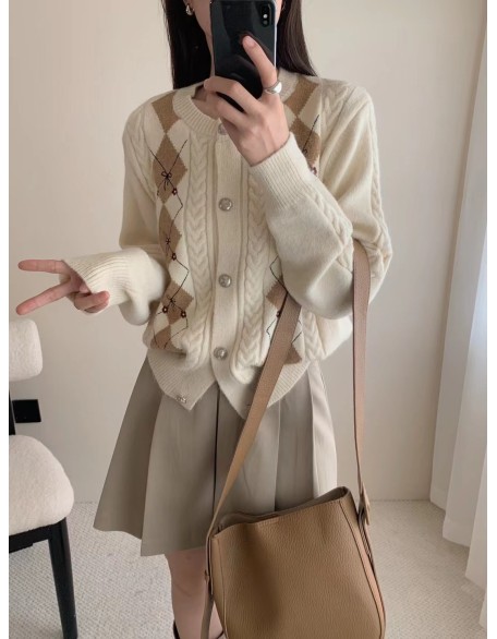 Retro lattice color collision knitted cardigan female autumn new loose gentle wind versatile soft round neck sweater coat