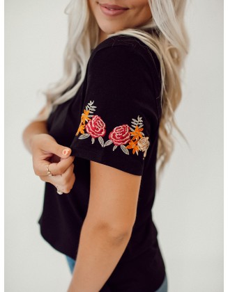 Rose embroidered black T-shirt