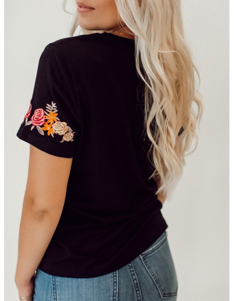 Rose embroidered black T-shirt